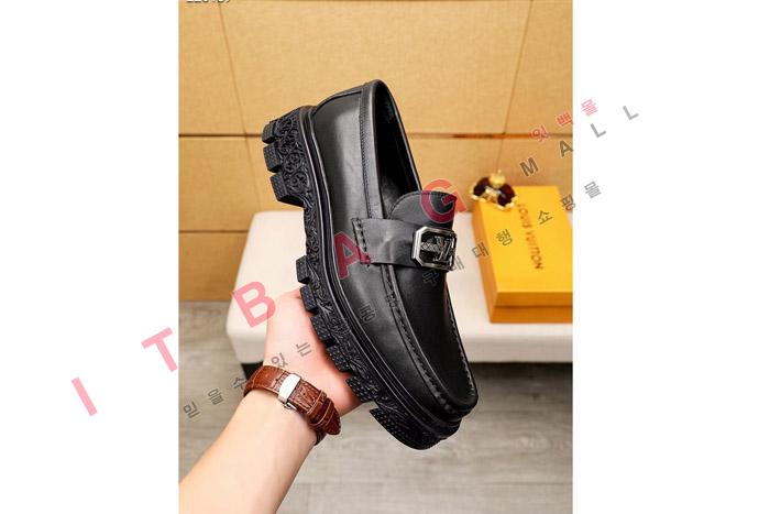 ̺   MYB5892