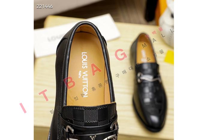 ̺   MYB6865
