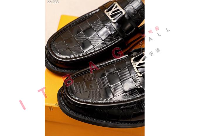 ̺     MYB6766