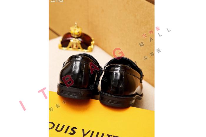 ̺     MYB6767