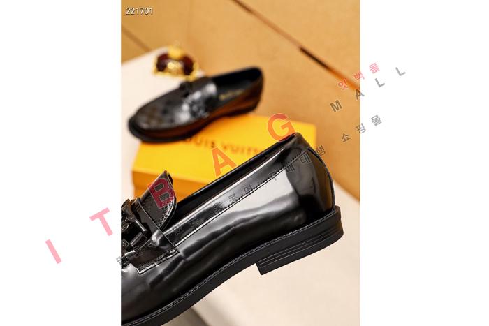 ̺     MYB6768