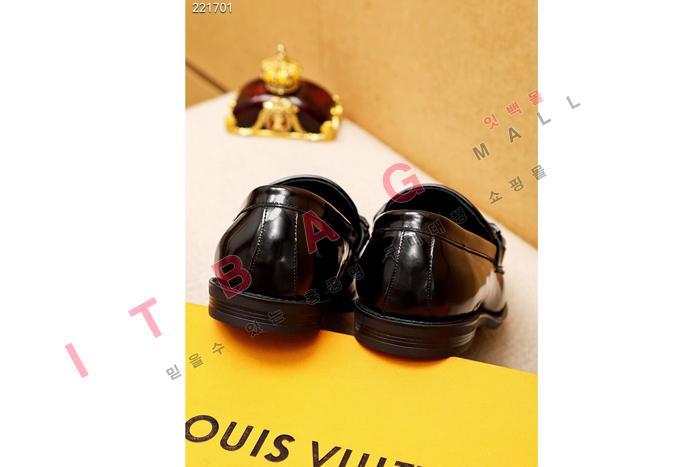 ̺     MYB6768