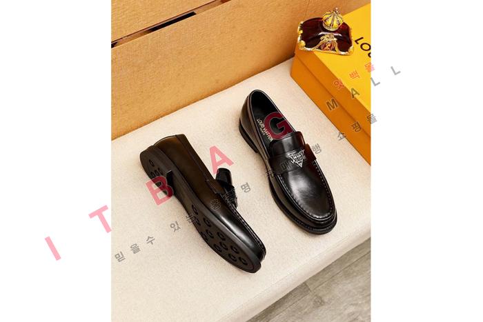 ̺     MYB6769