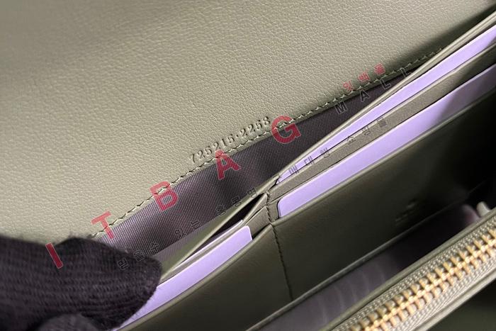  е ü  725215