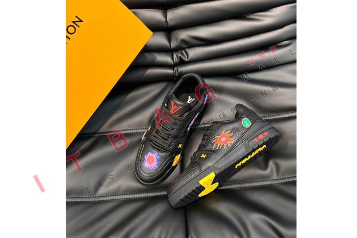̺ SP1879        