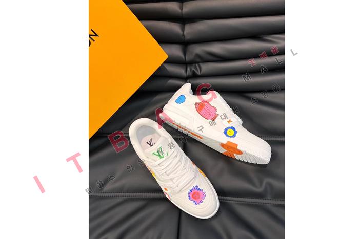 ̺ SP1879-1        