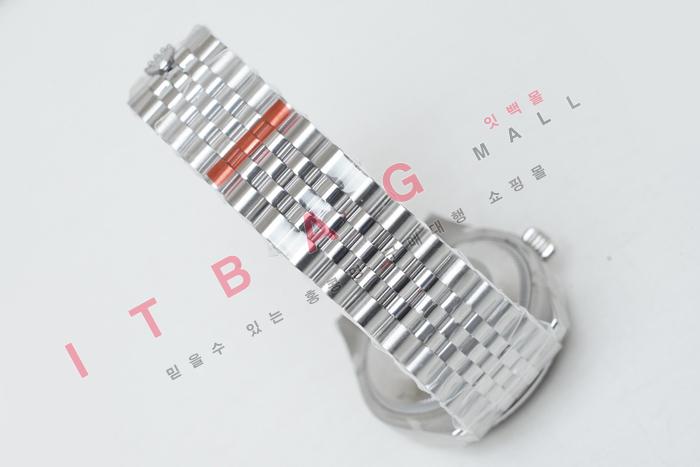 η Ʈ 31    HT60098