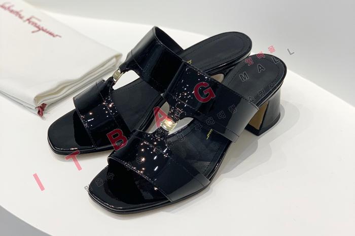 ䷹      SH6592-1    5CM