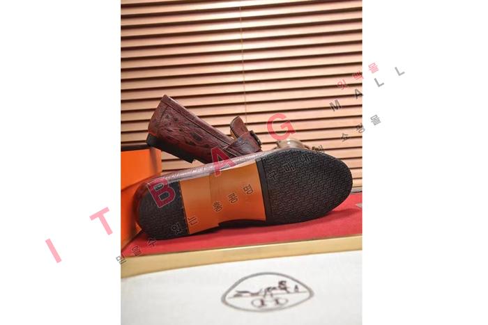 ޽   LP7846-1