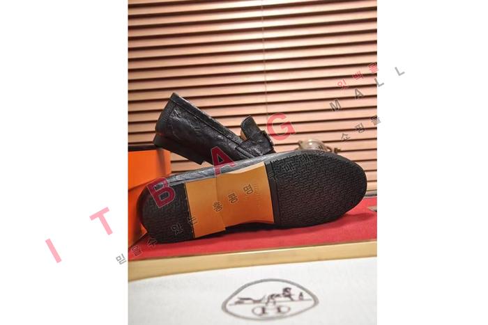 ޽   LP7846-2
