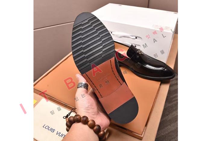 ̺    LP84672
