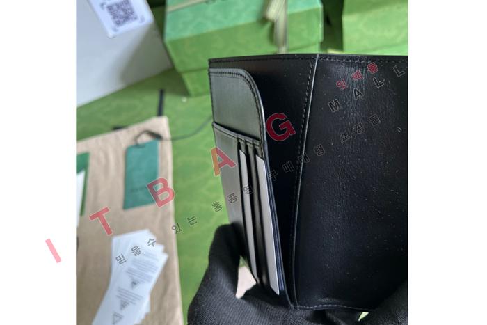  GG   724562
