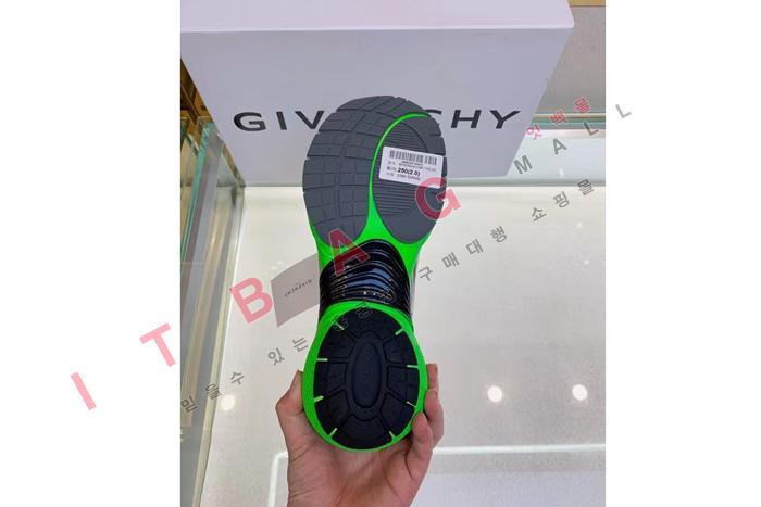   Ʈ Ŀ YF8897-3