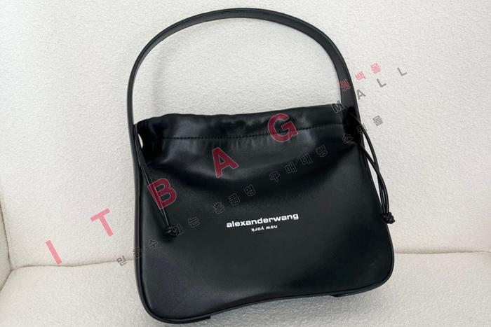 ˷     AW3401