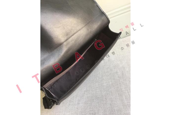 װ ޽  SF09357