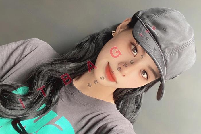     AMY5549