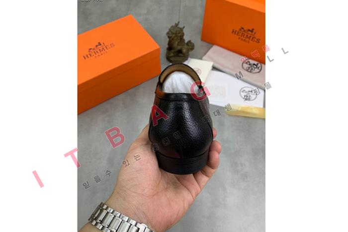 ޽    MYB5131