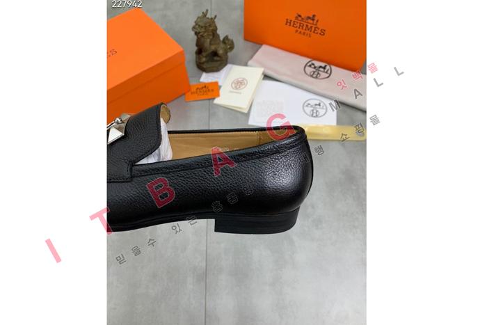 ޽    MYB5132