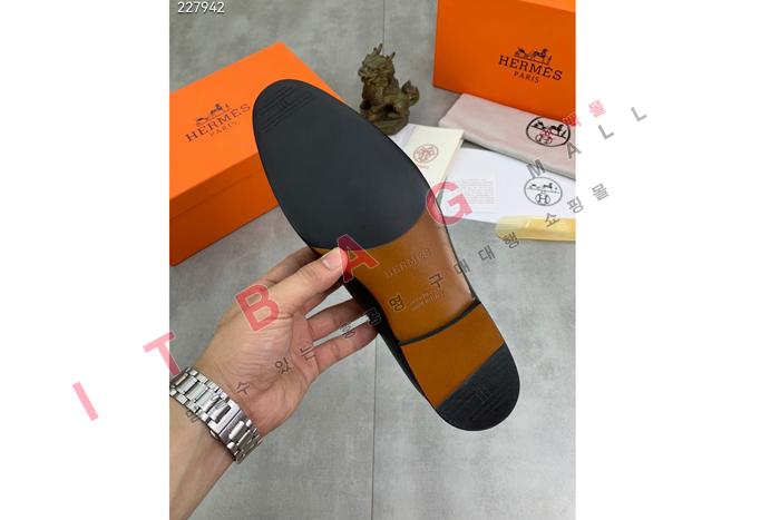 ޽    MYB5132