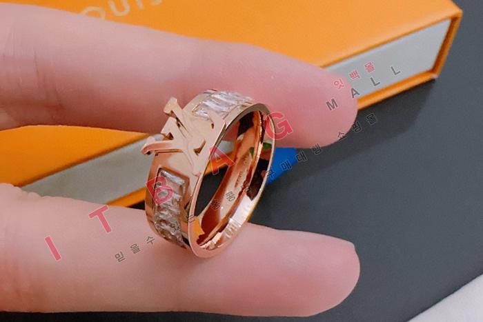 ̺  SY4712