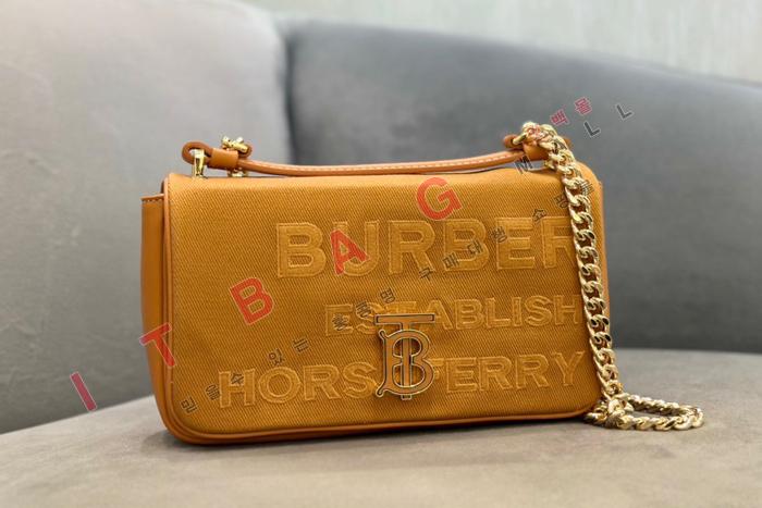 ҵ   BU70138