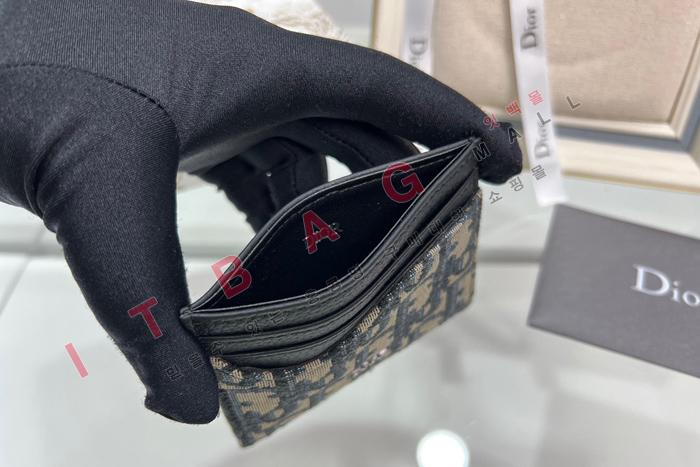  SADDLE ī    A82346