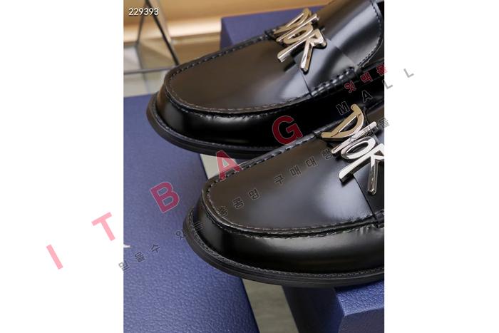     MYB6495
