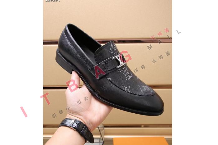 ̺    MYB6498