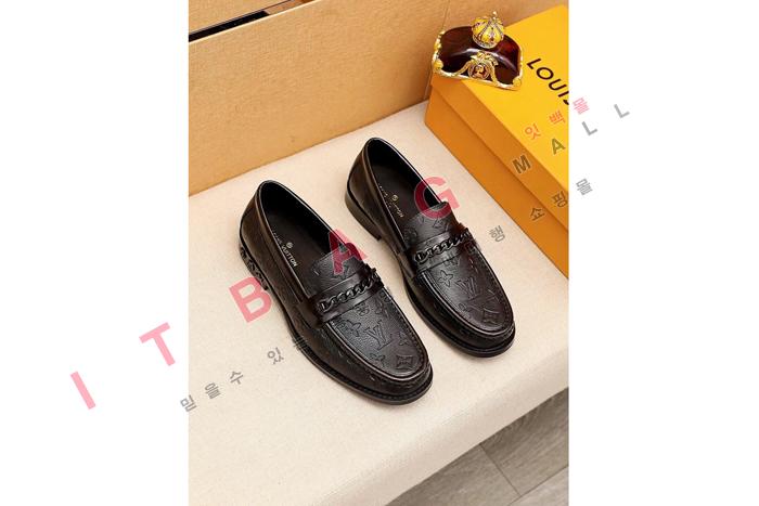 ̺    MYB6499