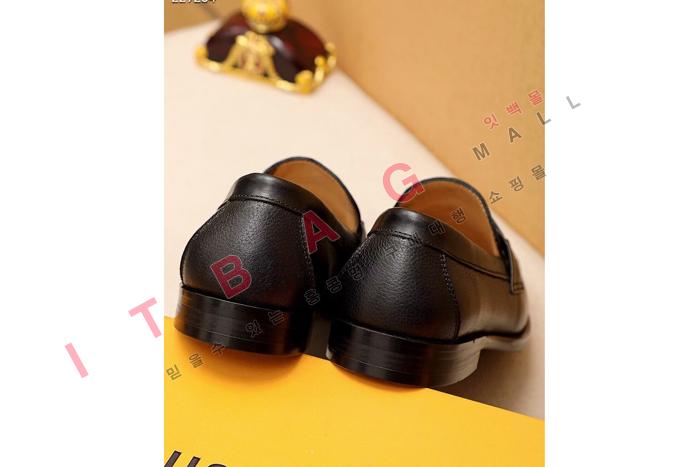 ̺    MYB0130
