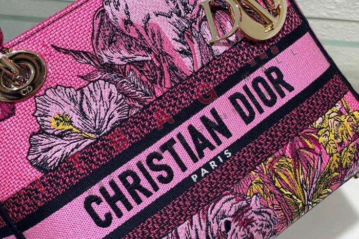  ̵ D-̵  DR90236