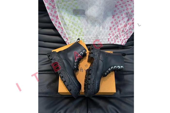 ̺     SP6223