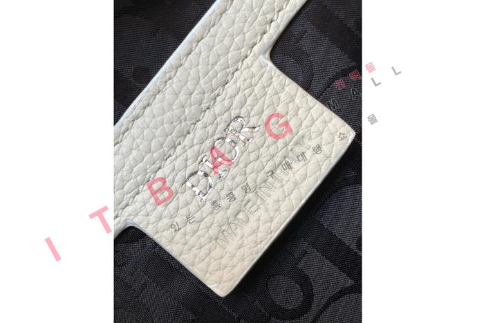   22  DR90256-2