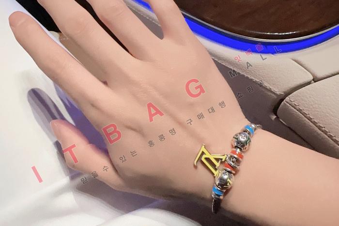 ̺   SY4729