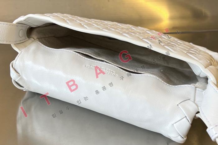 װ  ں ޽  SF09366-1