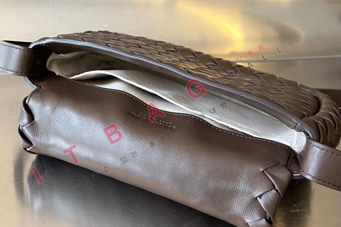 װ  ں ޽  SF09366-2