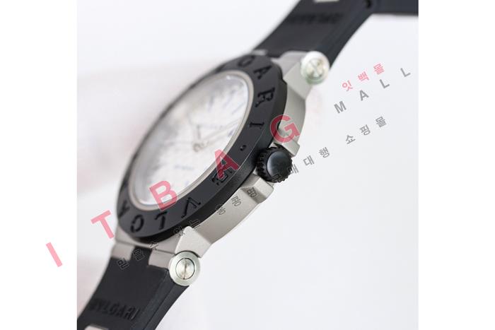 Ұ  ƽ    HT6027