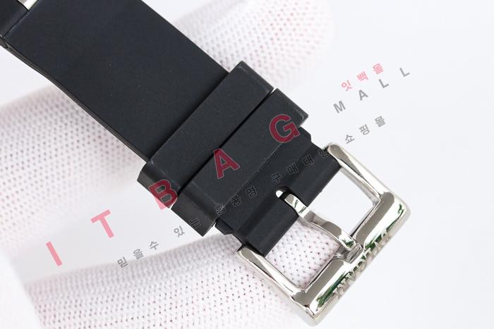 Ұ  ƽ    HT6027