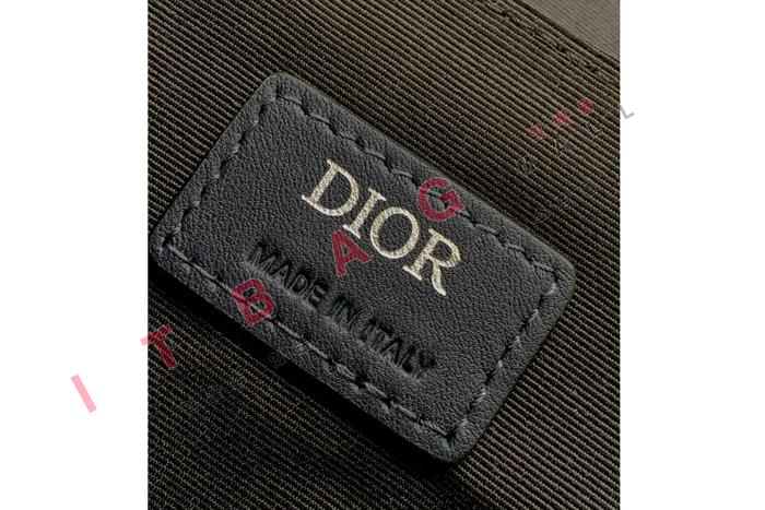 HIT THE ROAD ̴   DR90283