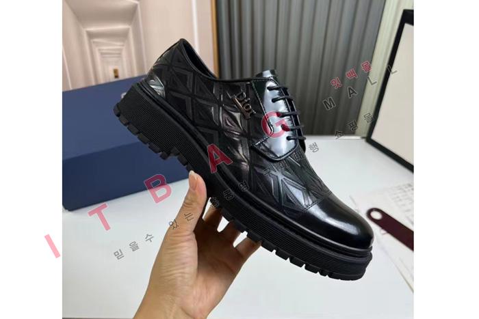      LP4933