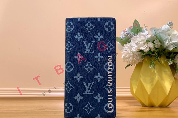 ̺ ¥    M82790