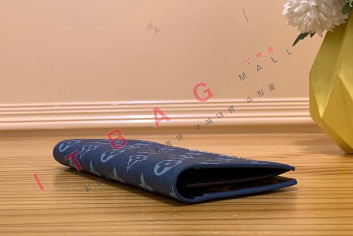 ̺ ¥    M82790