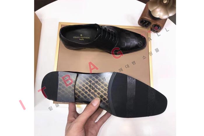̺    LP7145