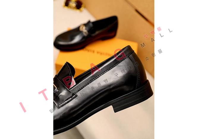 ̺    WY9325