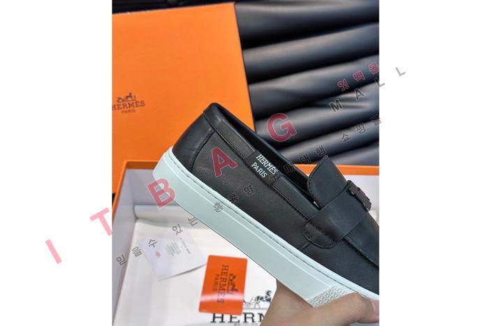 ޽     SP0689