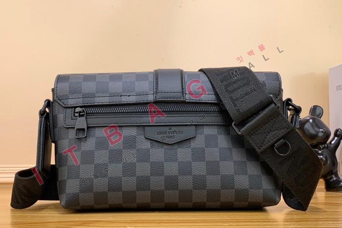 ̺ S- ޽  M46794-2