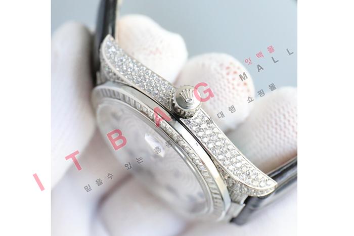 η  ƽ  HT6028-1
