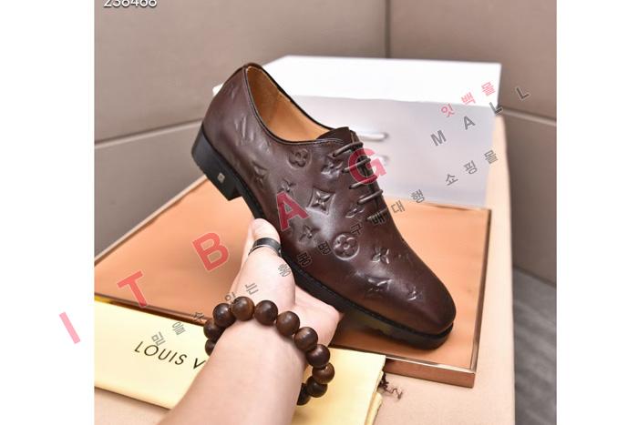̺   MYB3671