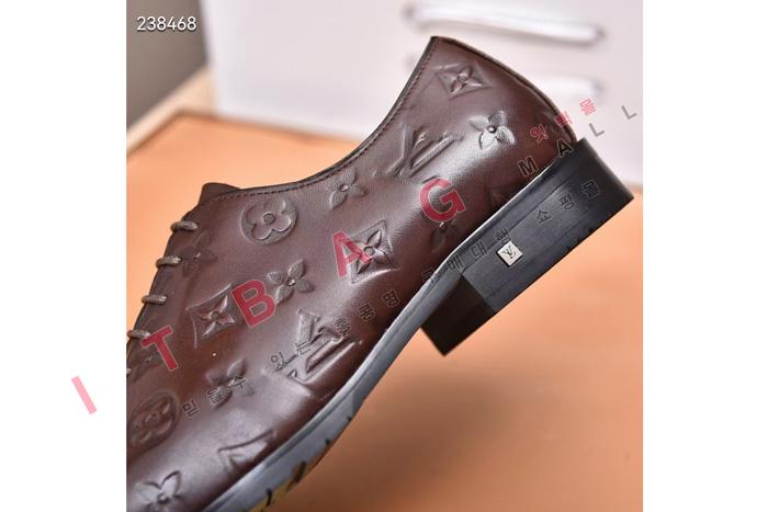 ̺   MYB3671