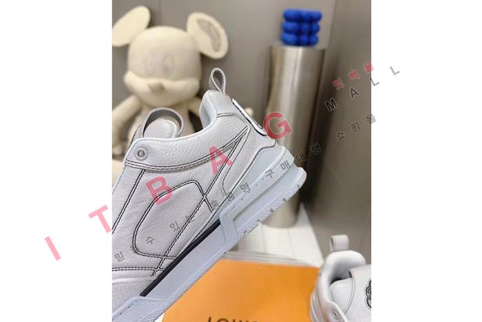 ̺ YF3690-2   